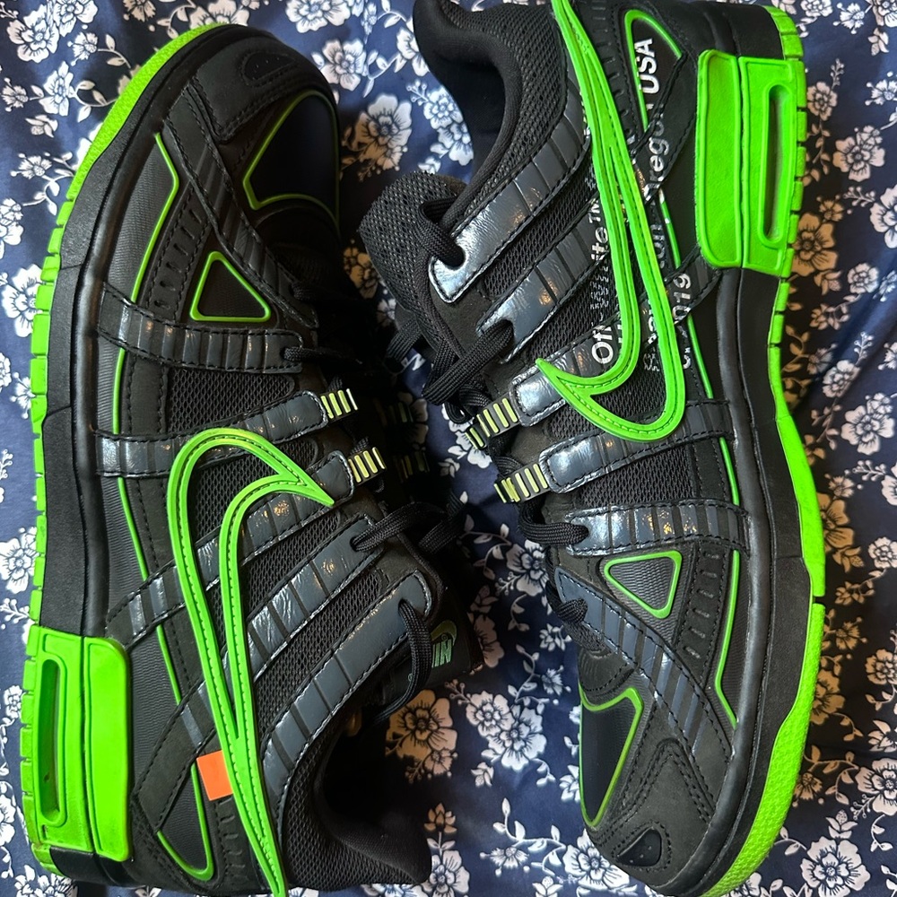Off-White x Nike Air Rubber Dunk 'Green Strike' - Picture 1 of 3